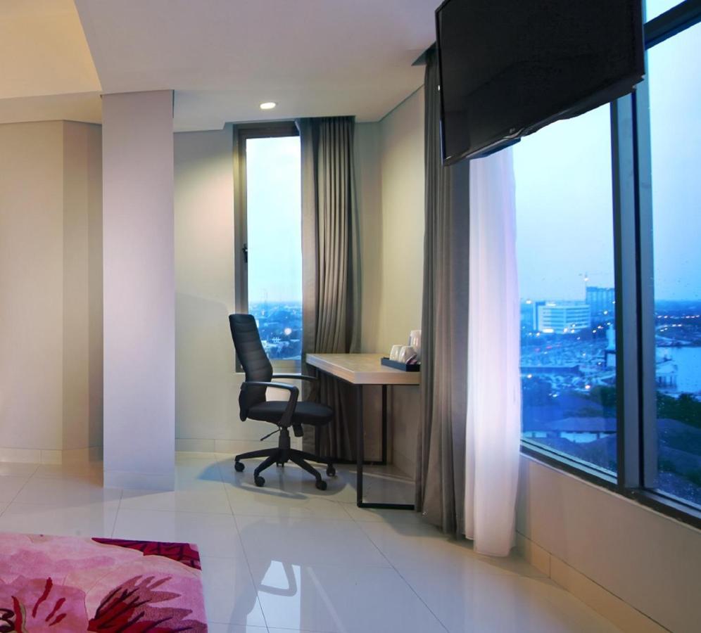 Aston Inn Pantai Losari Makasar Exteriér fotografie