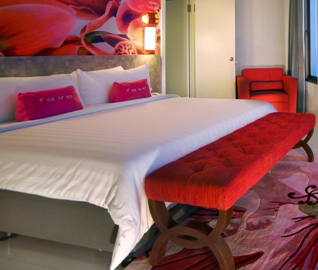 Aston Inn Pantai Losari Makasar Exteriér fotografie